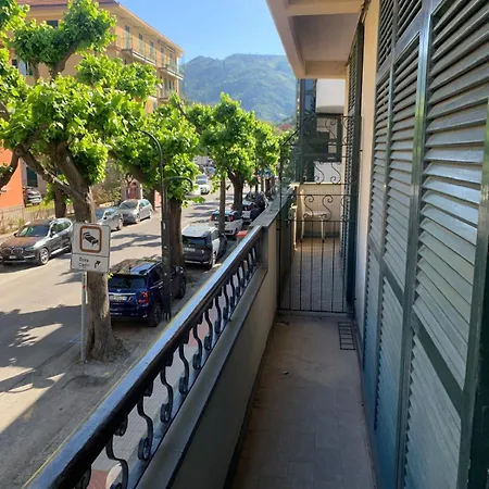 Estate *